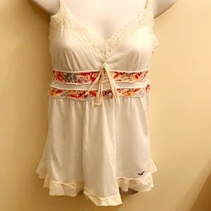 Flowy white tank ready for summer, size medium